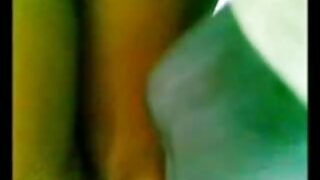 Busty टॅटू श्यामला राइड कोंबडा उलटा आणि समोरासमोर