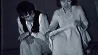 आले वेश्या कारमेन तिच्या जगाच्या मदतीने अविस्मरणीय मालिश करते