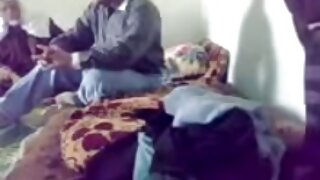 डिल्डोने पोक केल्यावर लहान बाळ ज्युंको हायामा स्क्वर्ट घेतेय